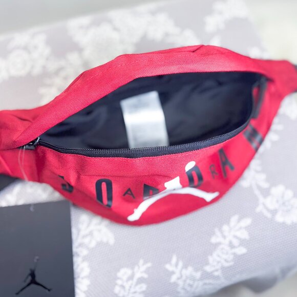 NWT Jordan Air Jordan Crossbody Belt Bag - Picture 10 of 13